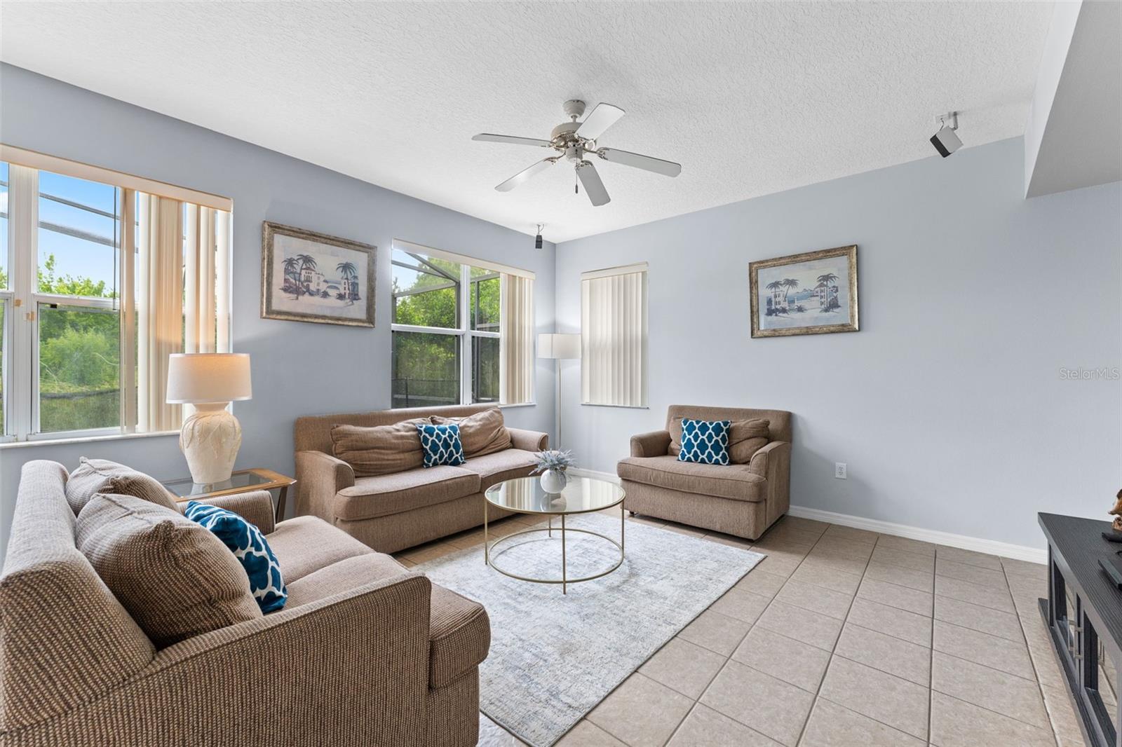 Image 6 of 40 For 213 Willow View Drive