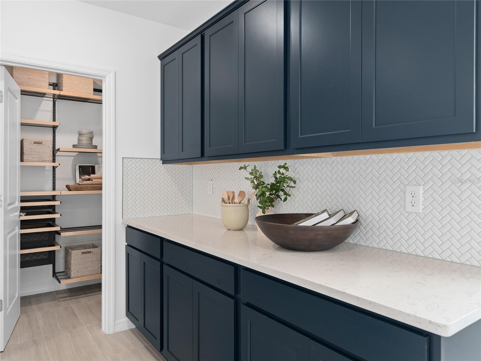 Image 12 of 33 For 10783 Leafy Laurel Street