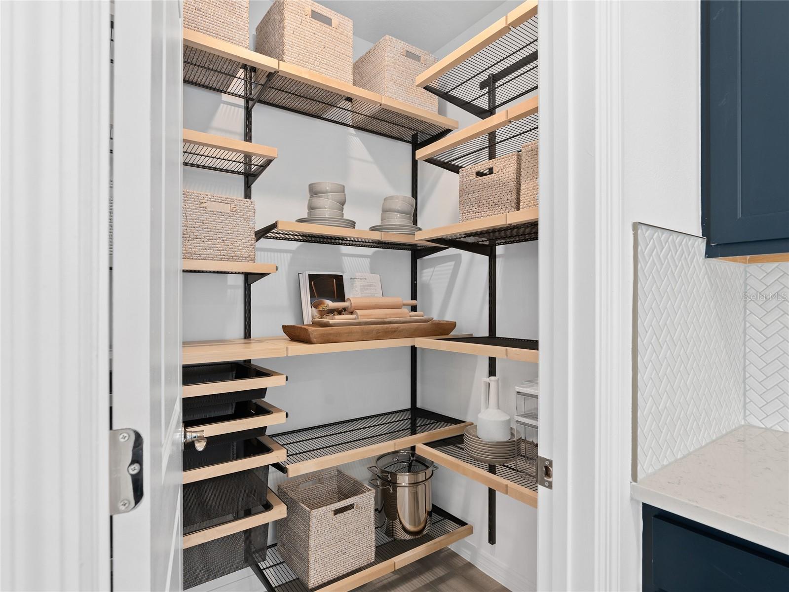 Image 13 of 33 For 10783 Leafy Laurel Street