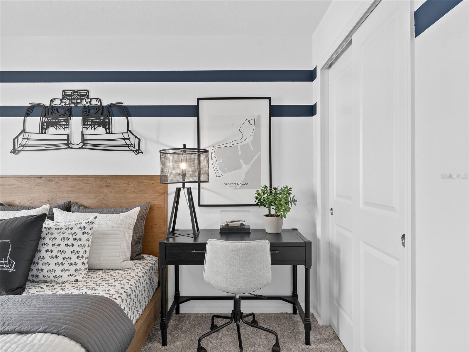 Image 28 of 33 For 10783 Leafy Laurel Street