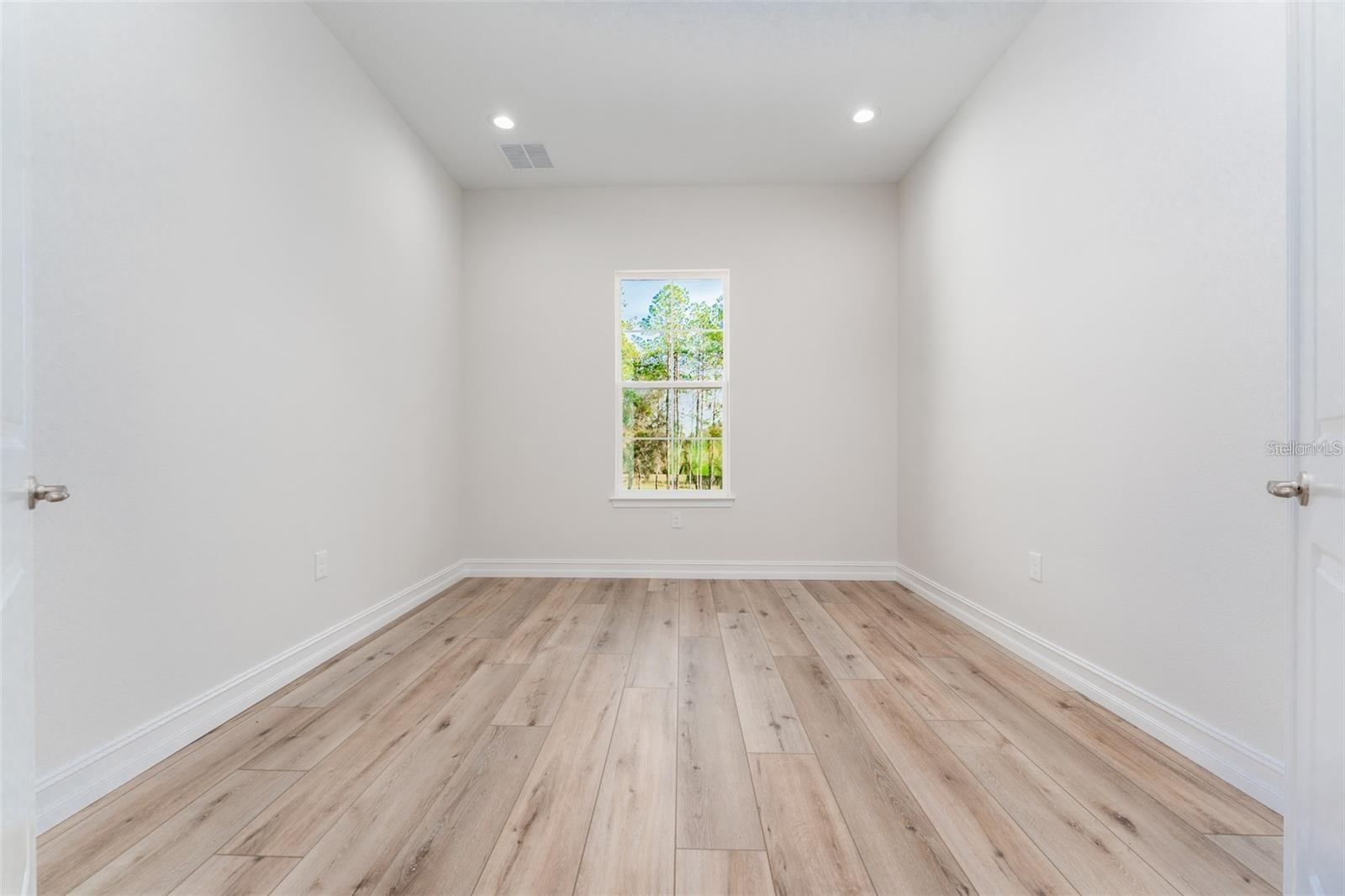 Image 12 of 46 For 3926 Southern Valley Loop