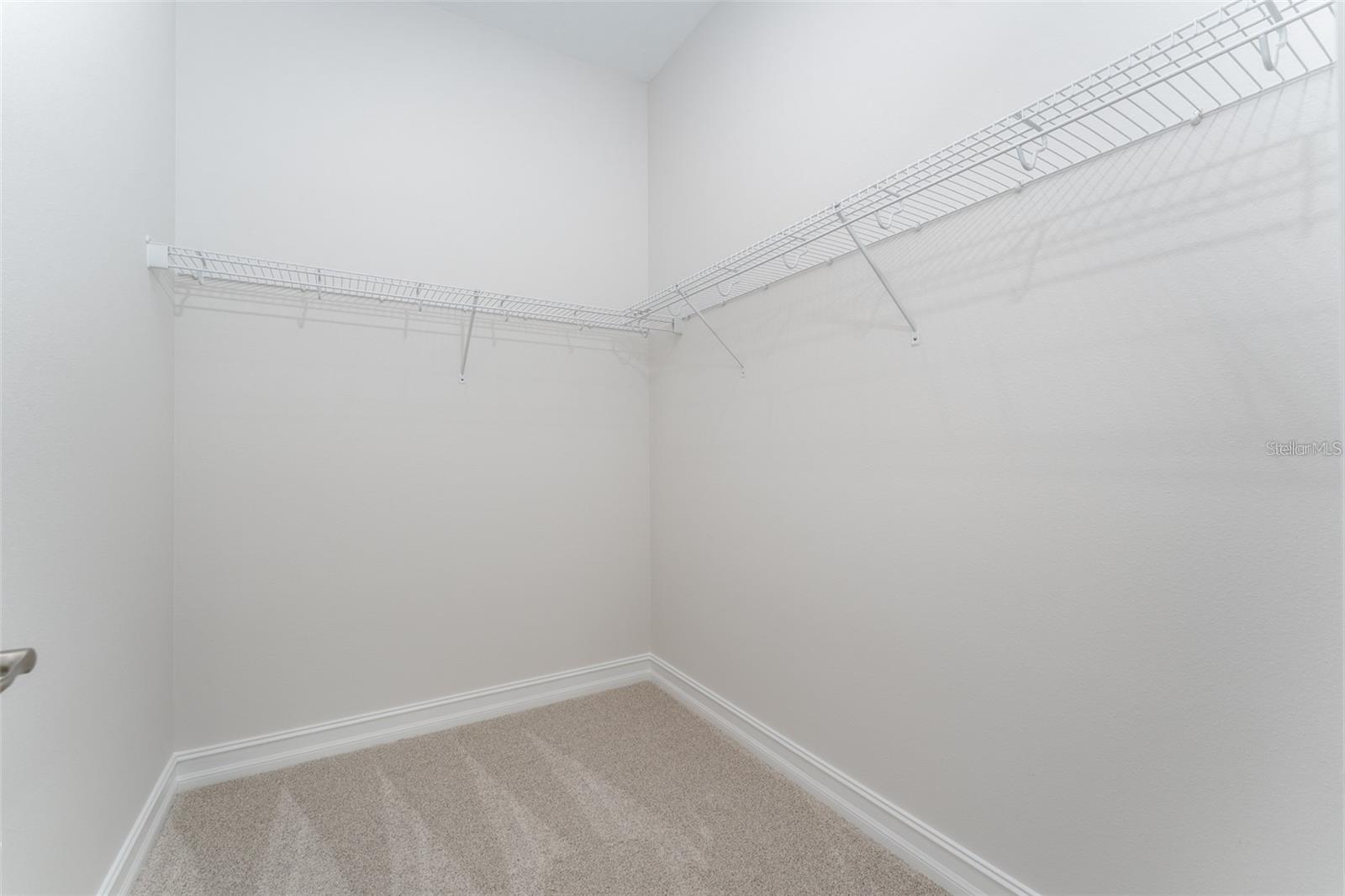 Image 19 of 46 For 3926 Southern Valley Loop