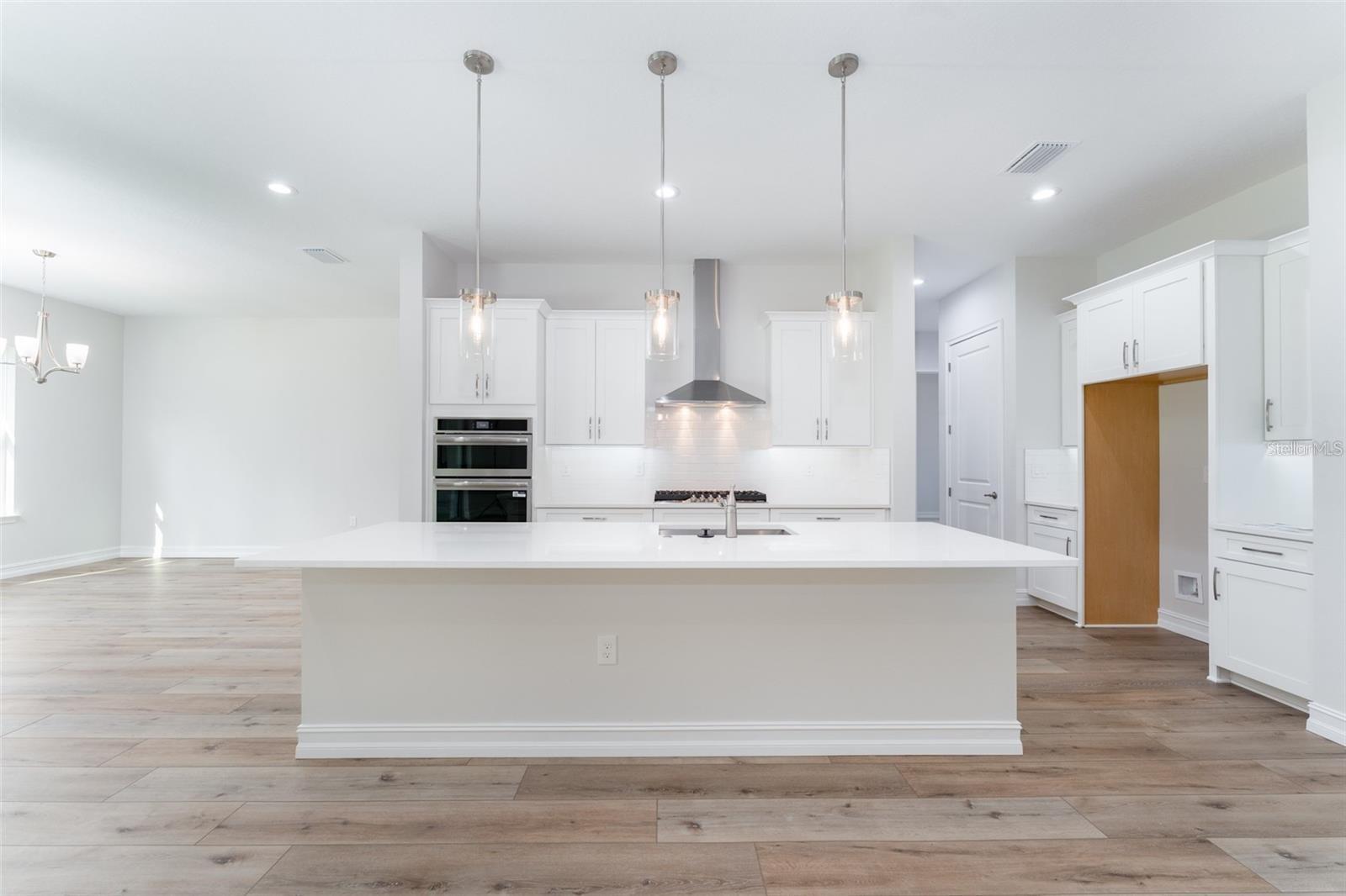 Image 6 of 46 For 3926 Southern Valley Loop