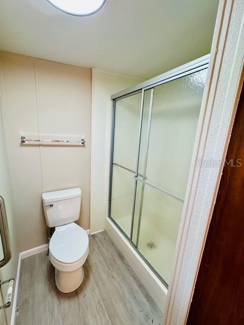 Image 16 of 26 For 6814 Redwing Road