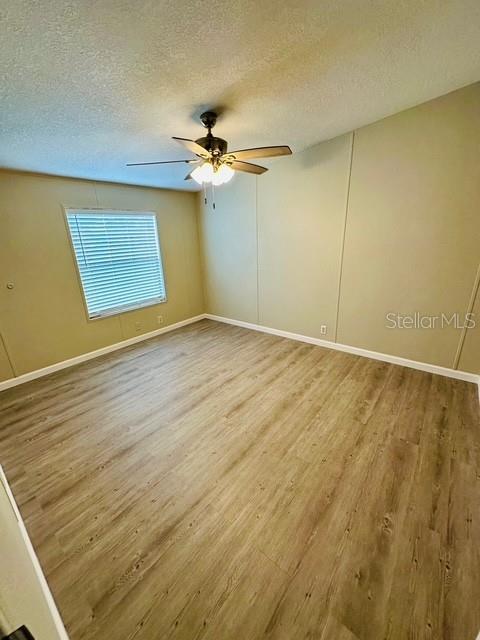 Image 22 of 26 For 6814 Redwing Road