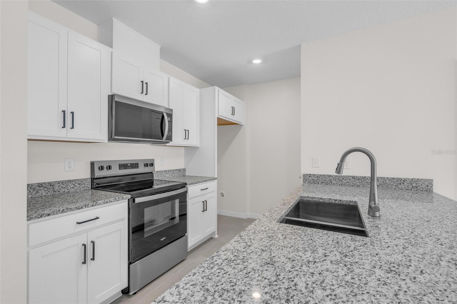 Image 7 of 25 For 2829 Moonshadow Court