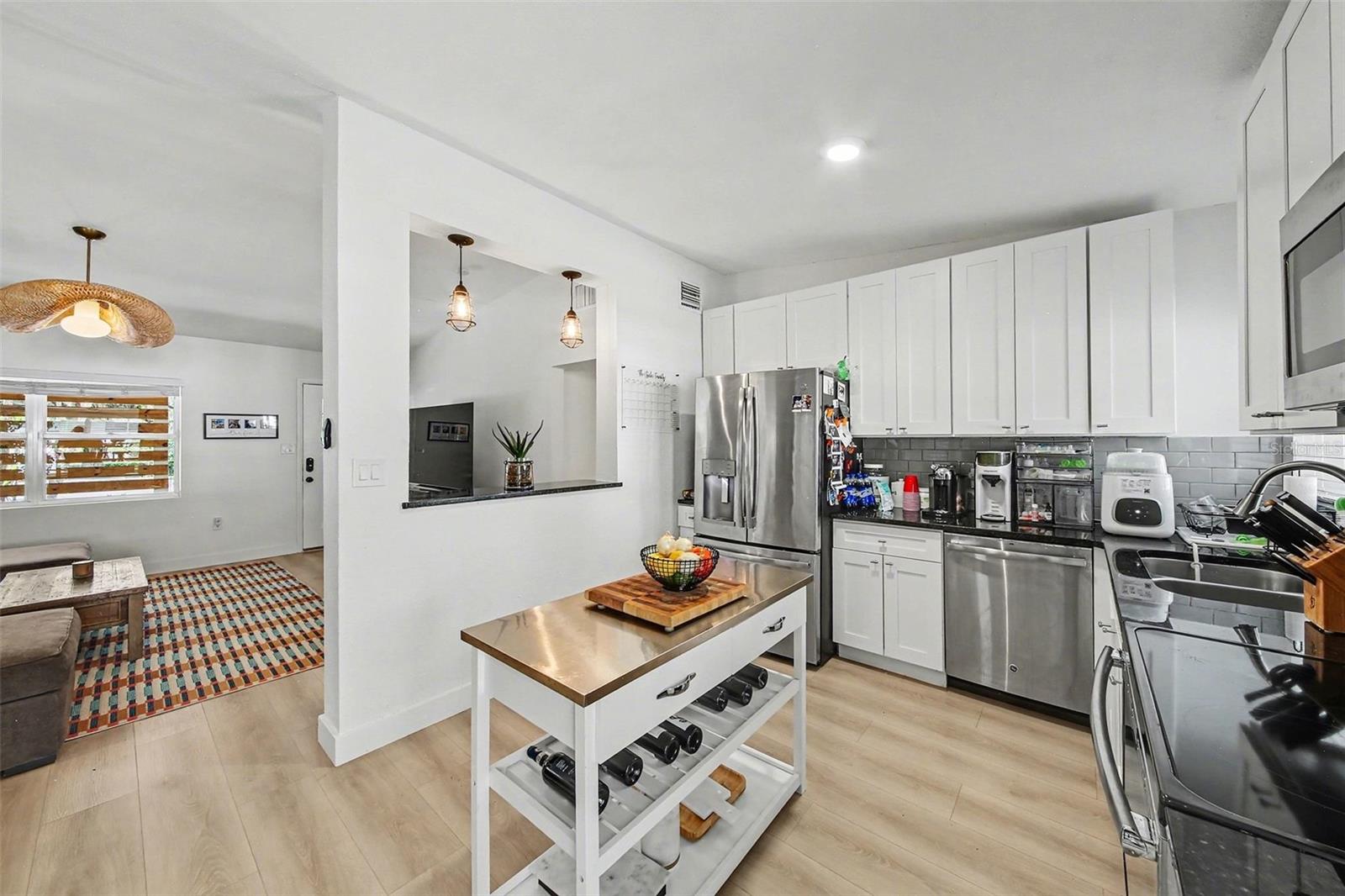 Image 7 of 18 For 1026 Lakemont Avenue