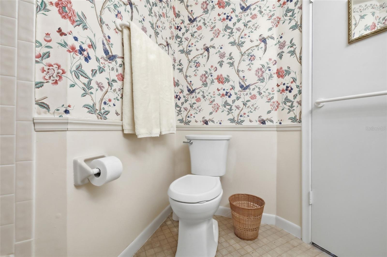 Image 16 of 29 For 3732 Southpointe Drive U2