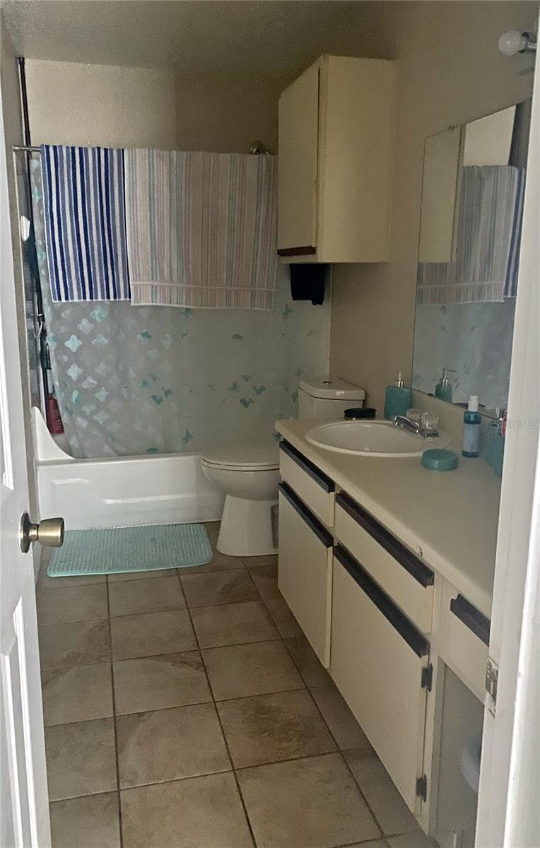 Image 12 of 29 For 4460 Perkinshire Lane T206