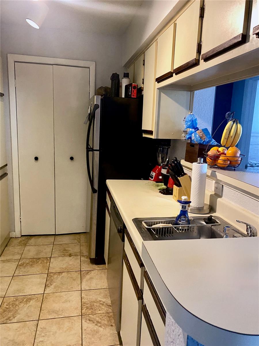 Image 18 of 29 For 4460 Perkinshire Lane T206