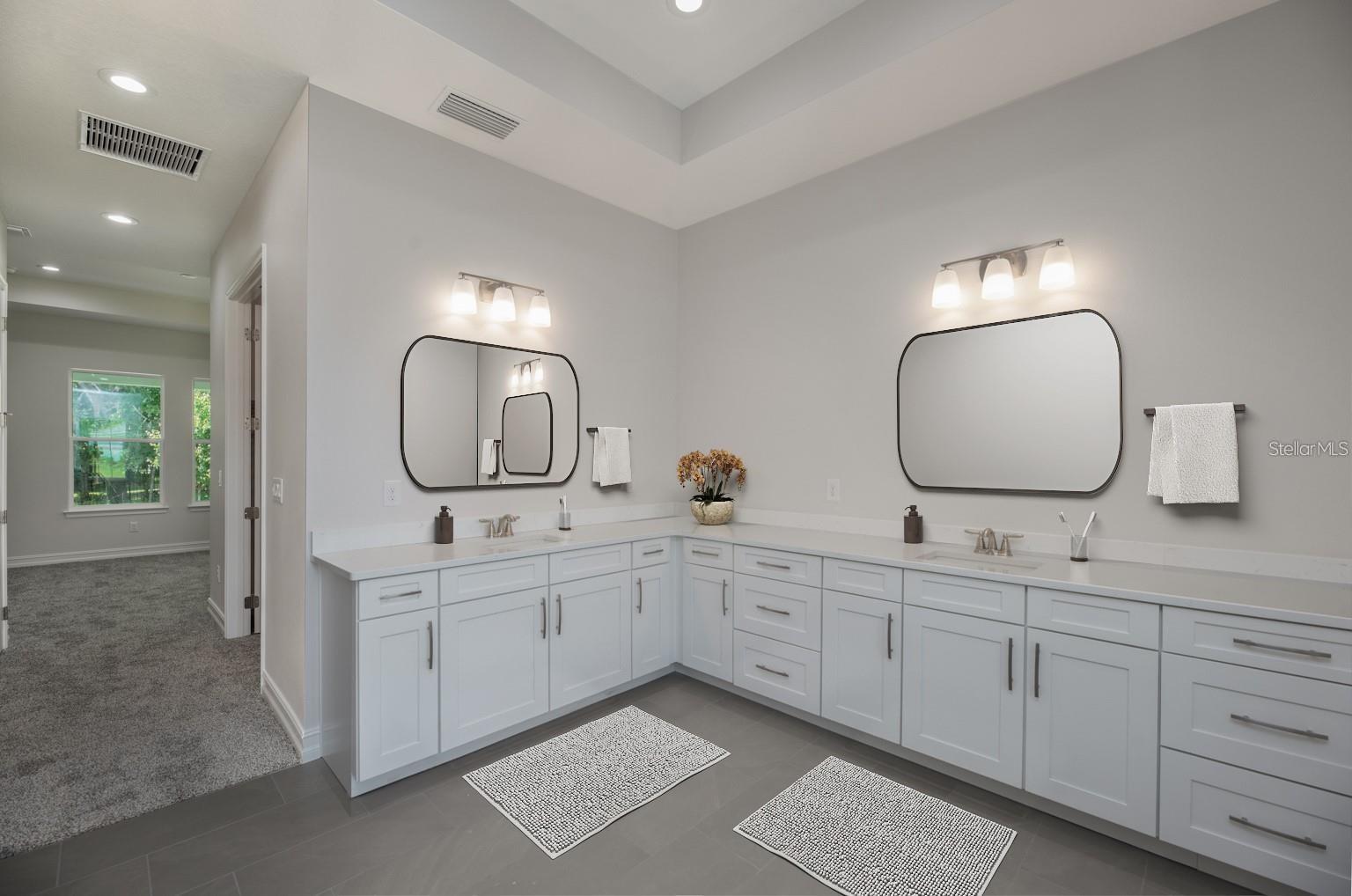 Image 15 of 30 For 4880 Hickory Oak Drive