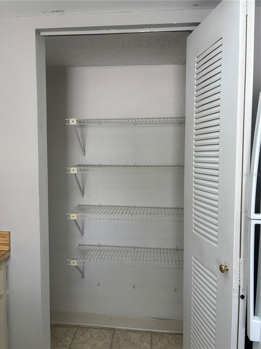 Image 9 of 28 For 2524 Lakeway Branch Drive 3208