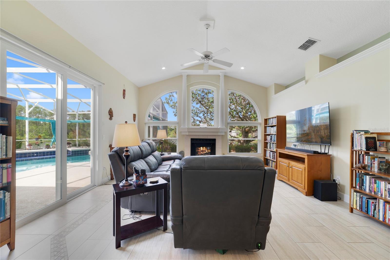 Image 12 of 37 For 3278 Lordmall Court