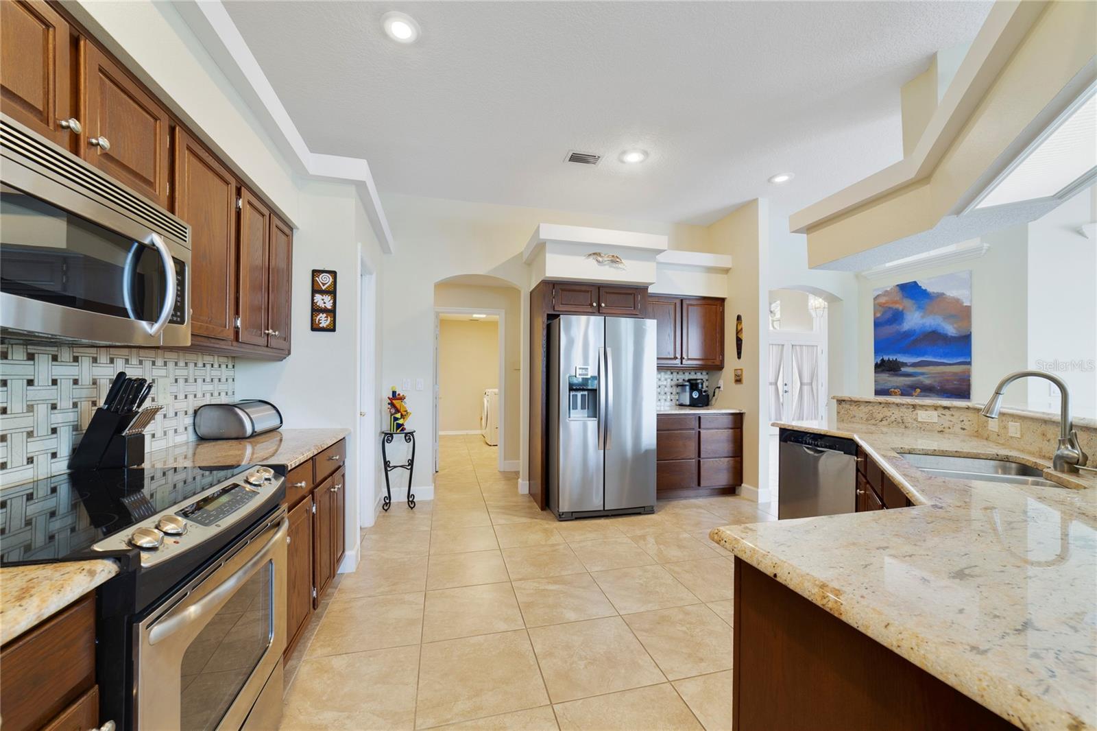 Image 15 of 37 For 3278 Lordmall Court