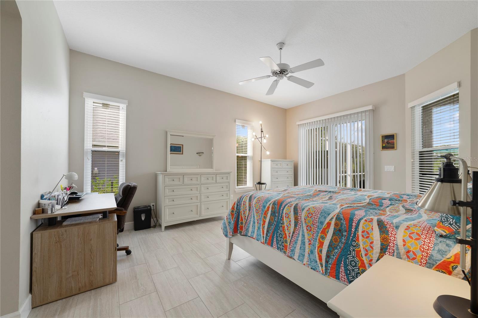 Image 21 of 37 For 3278 Lordmall Court