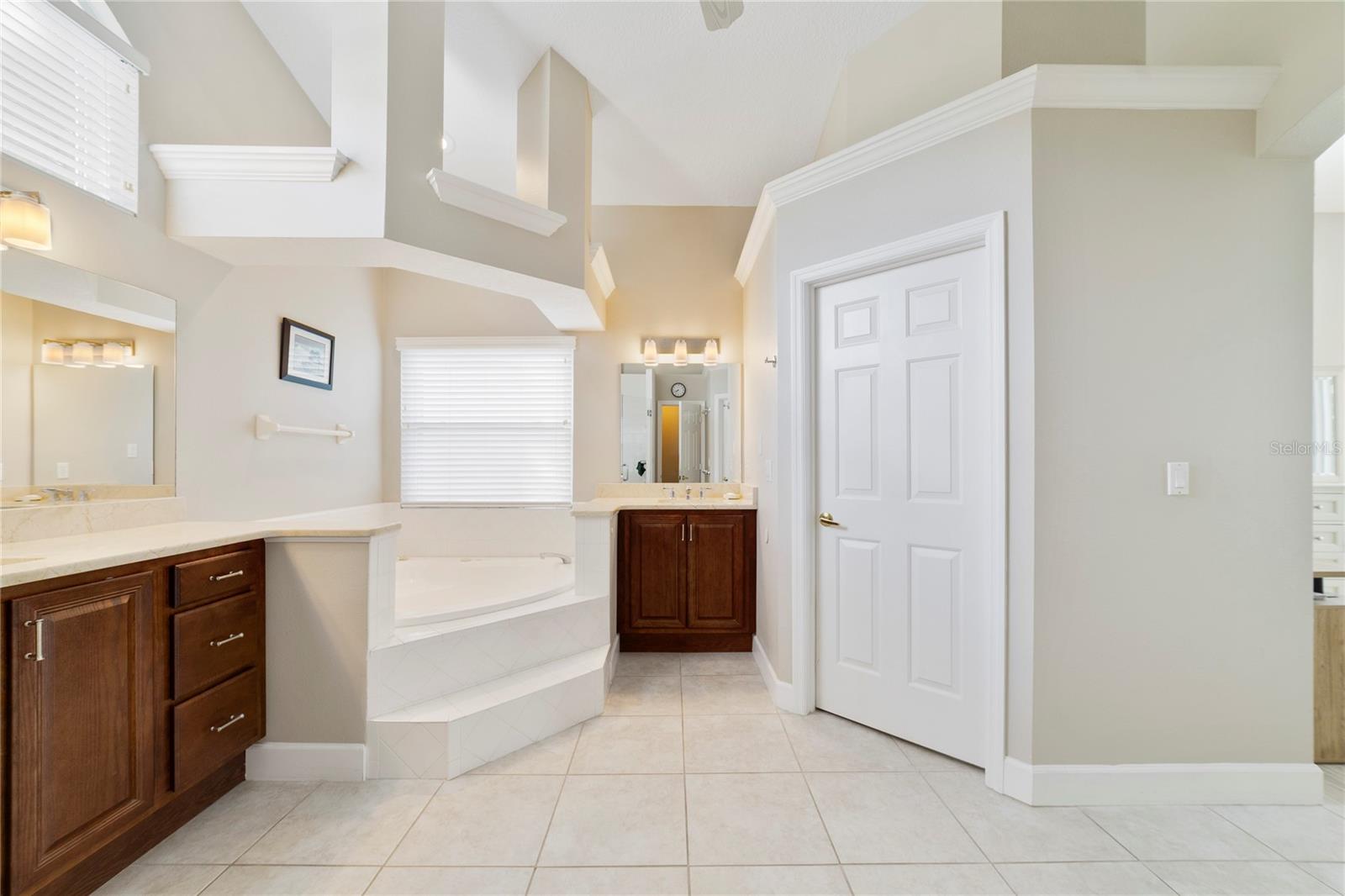 Image 23 of 37 For 3278 Lordmall Court