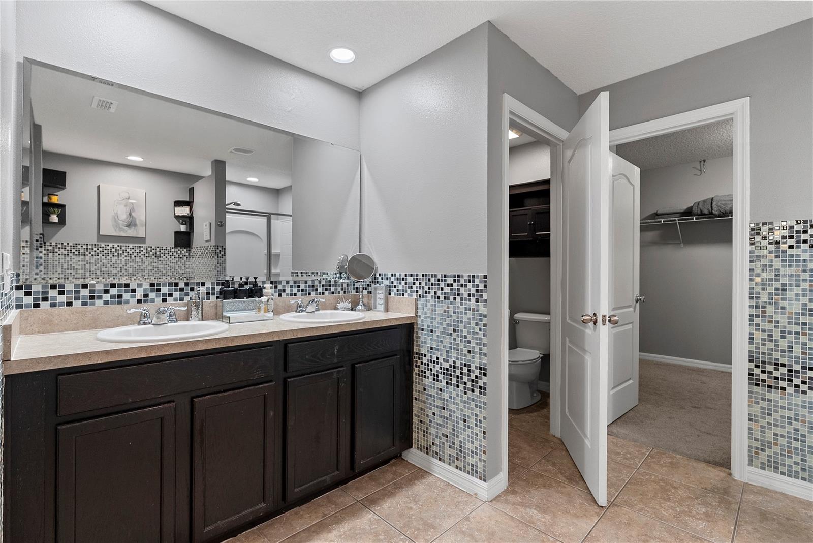 Image 12 of 26 For 963 Springs Landing Drive