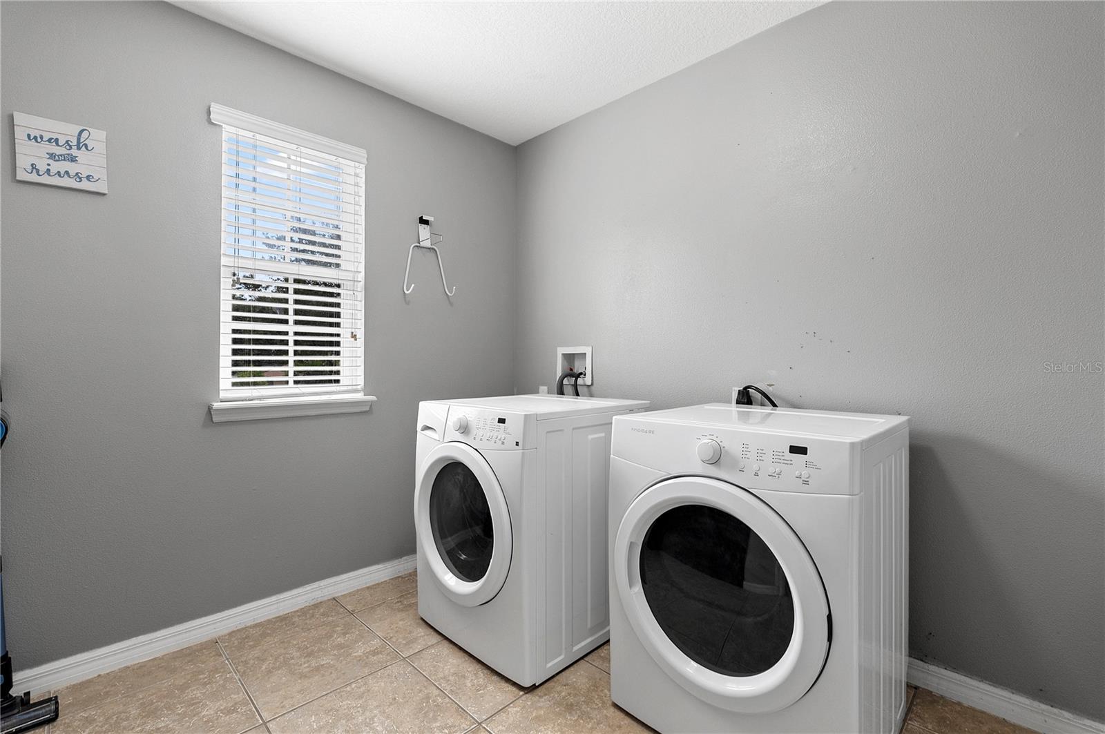 Image 22 of 26 For 963 Springs Landing Drive