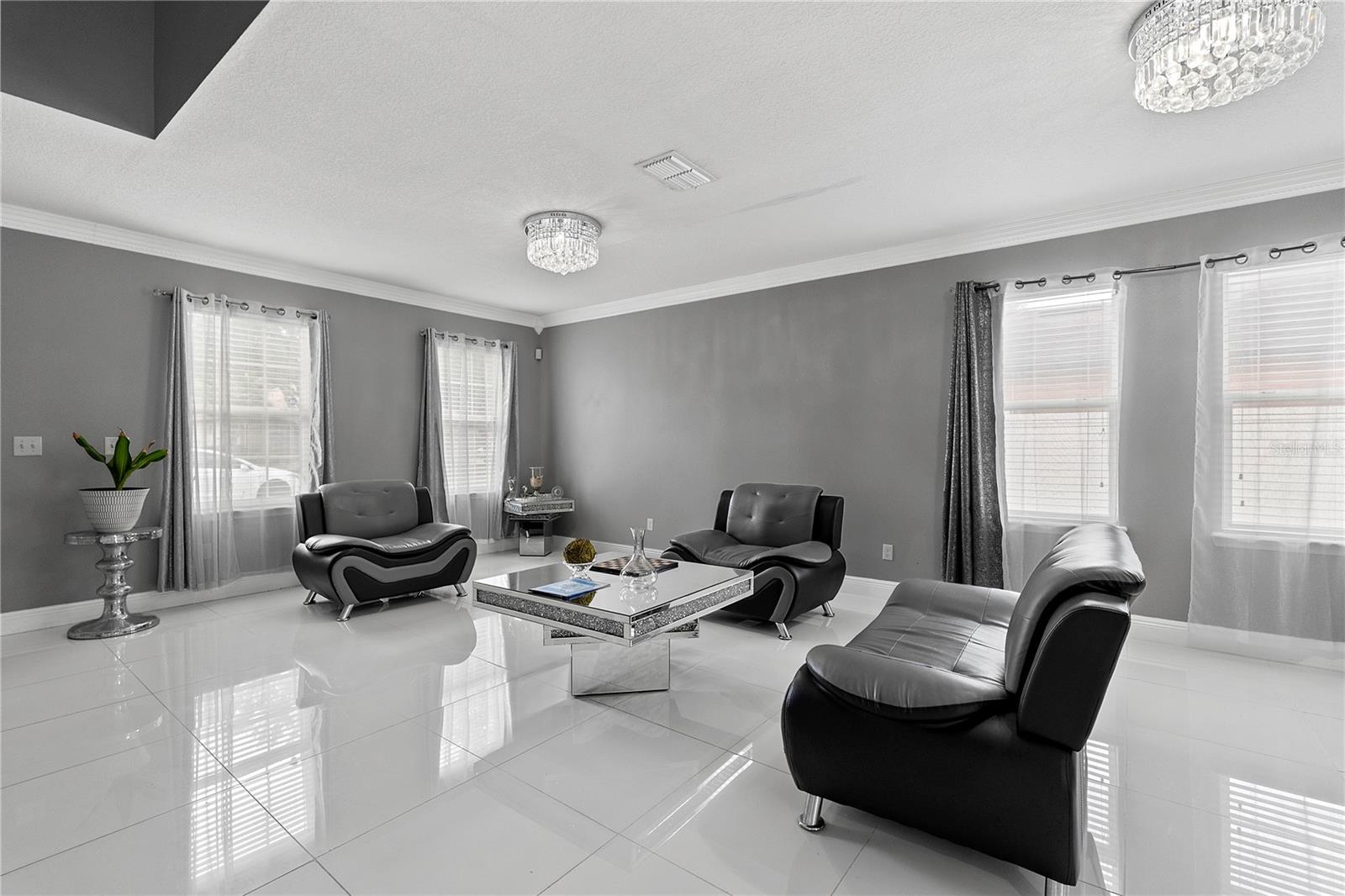 Image 4 of 26 For 963 Springs Landing Drive