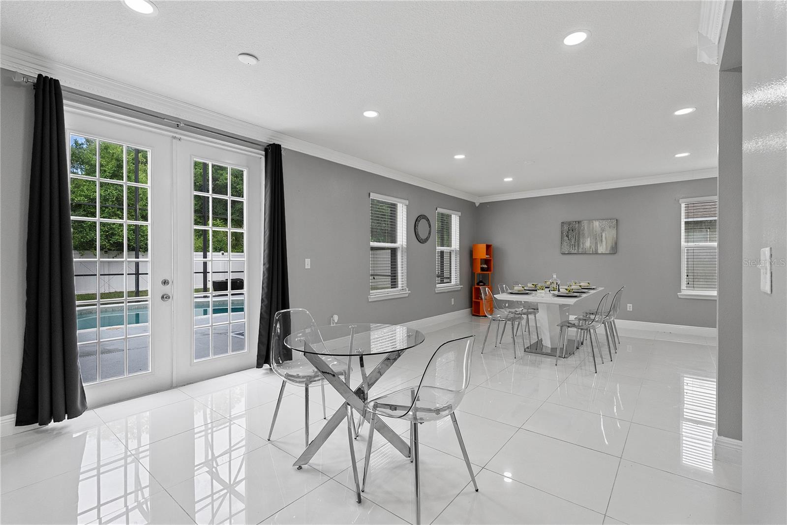 Image 8 of 26 For 963 Springs Landing Drive