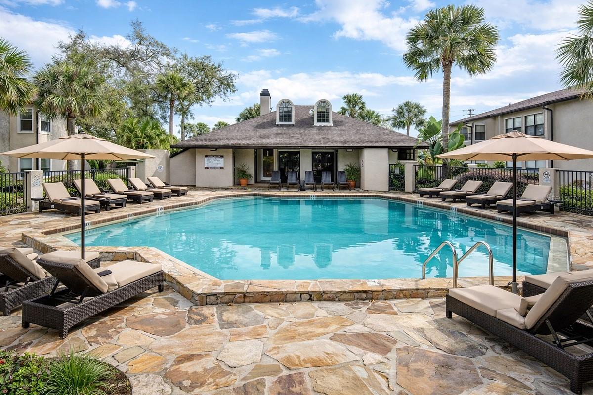 Image 5 of 18 For 2911 Antique Oaks Circle 12