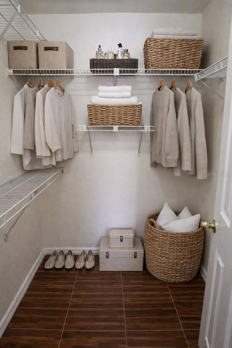 Image 6 of 18 For 2911 Antique Oaks Circle 12