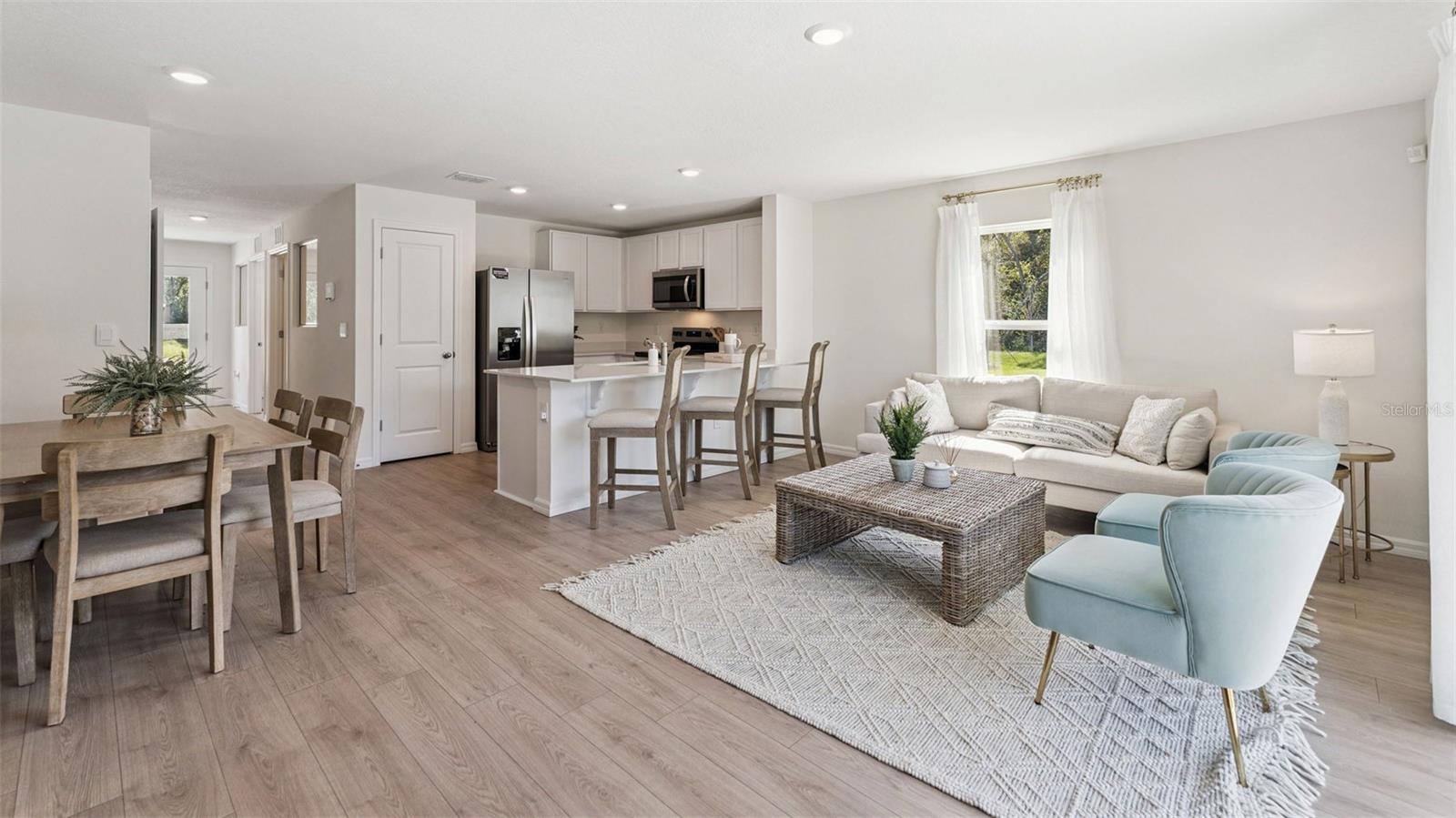 Image 3 of 43 For 788 Preston Cove Drive