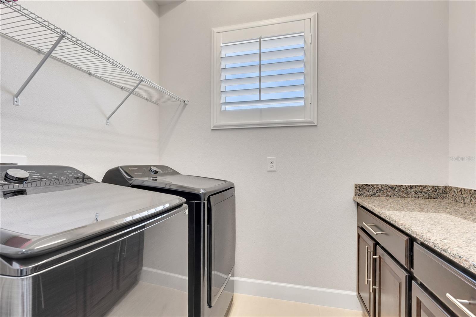 Image 16 of 37 For 8427 Reymont Street