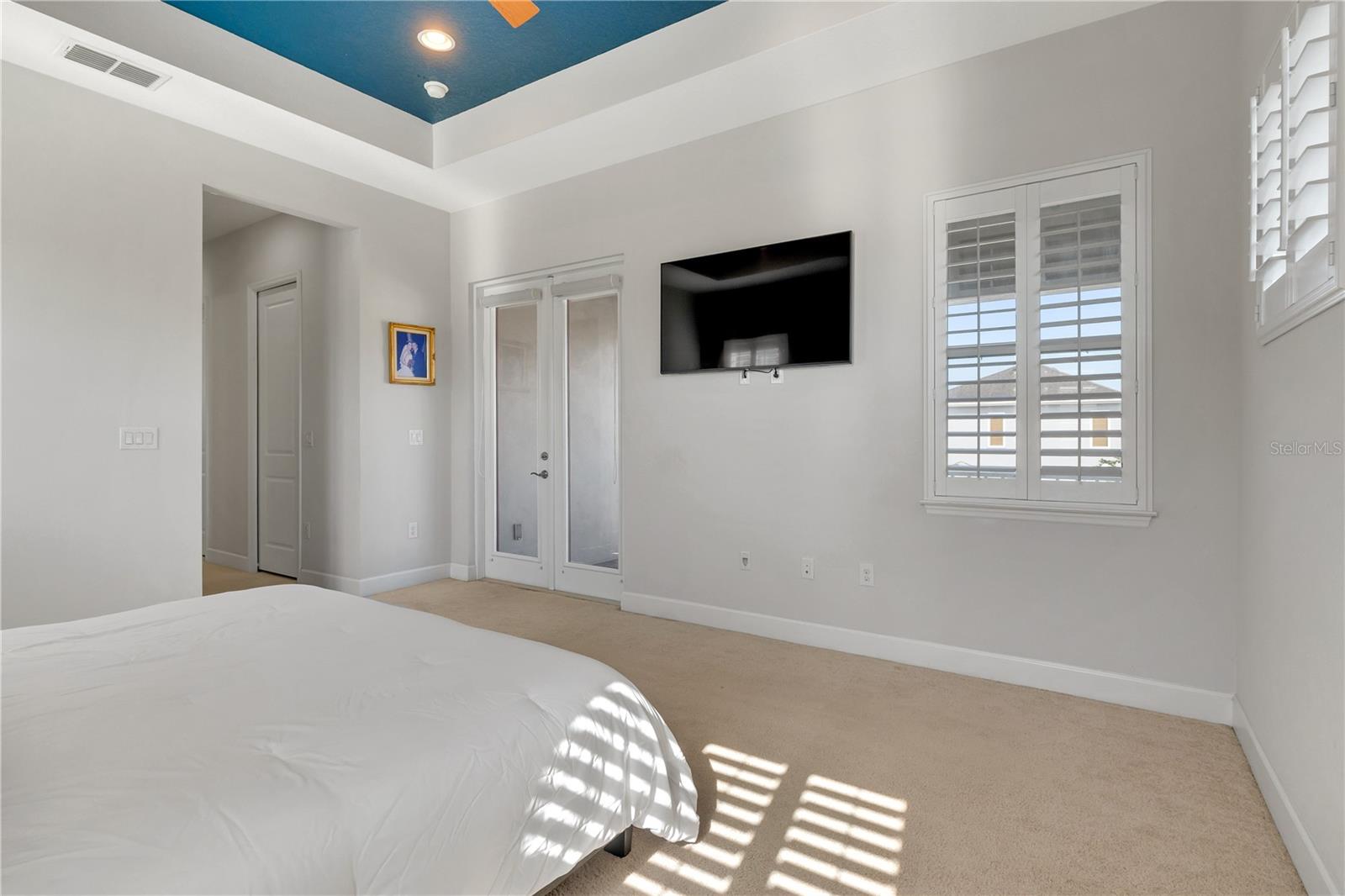 Image 18 of 37 For 8427 Reymont Street