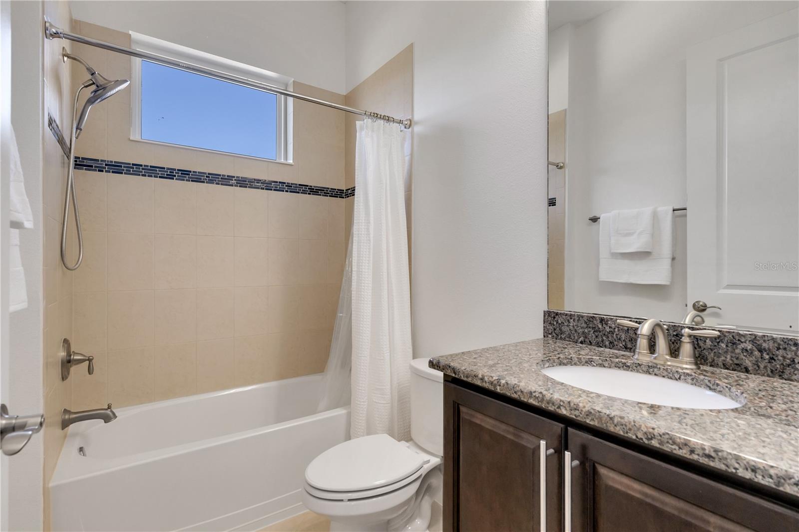 Image 26 of 37 For 8427 Reymont Street