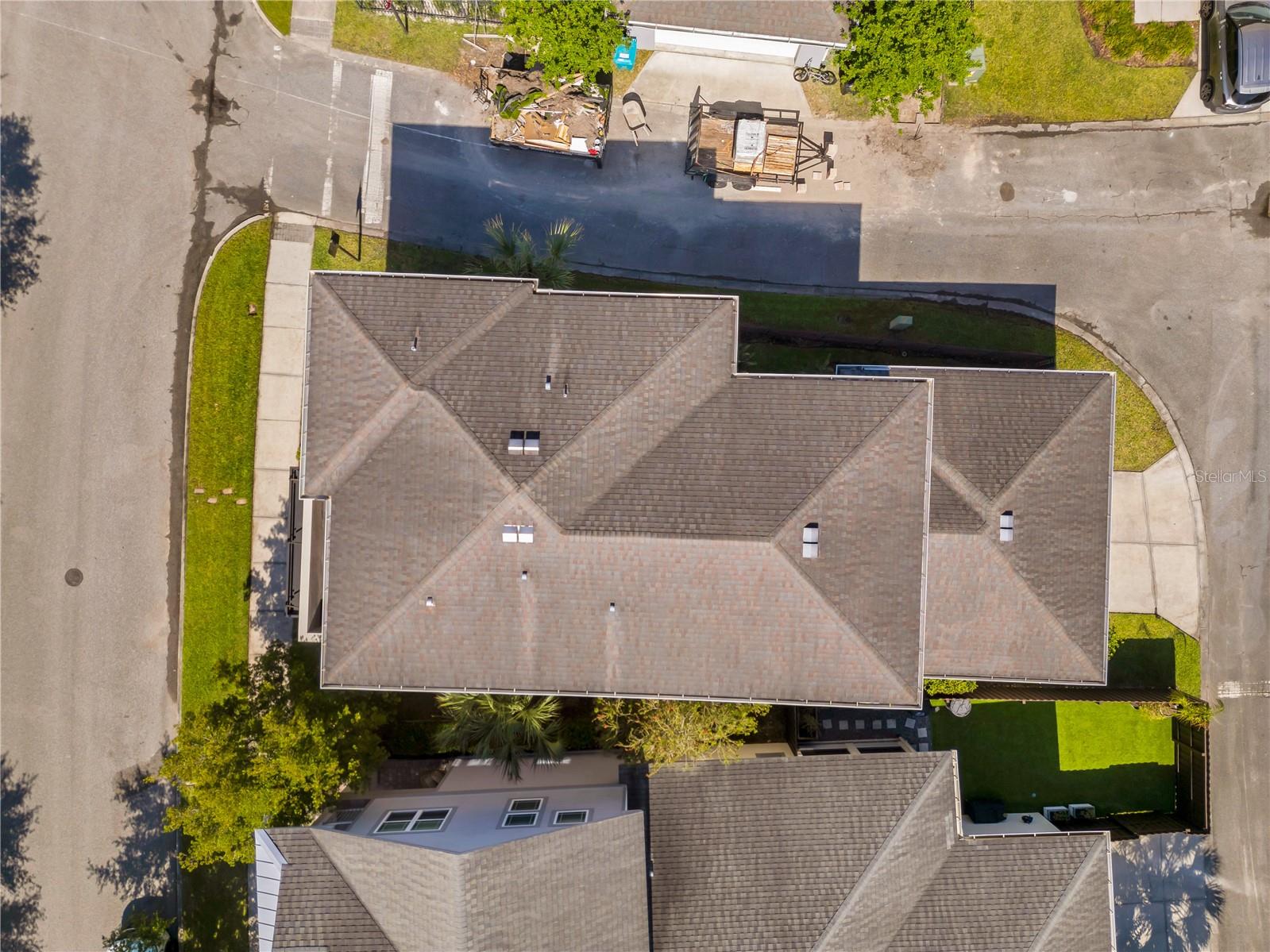 Image 35 of 37 For 8427 Reymont Street