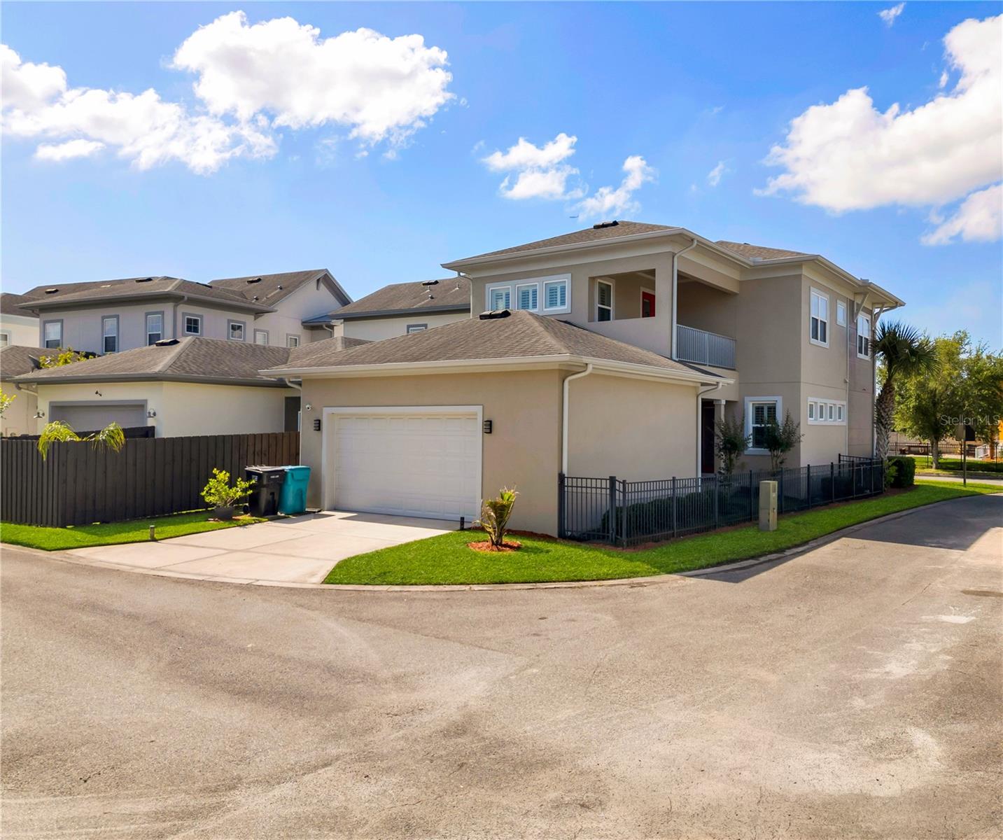 Image 36 of 37 For 8427 Reymont Street