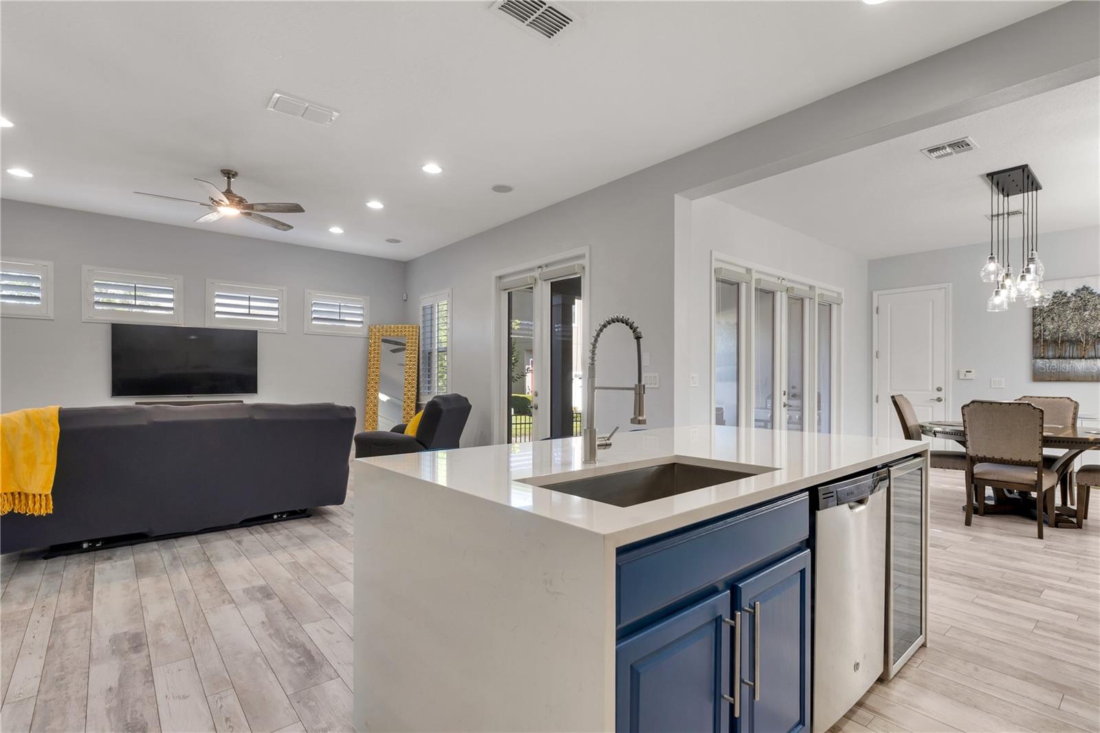 Image 8 of 37 For 8427 Reymont Street