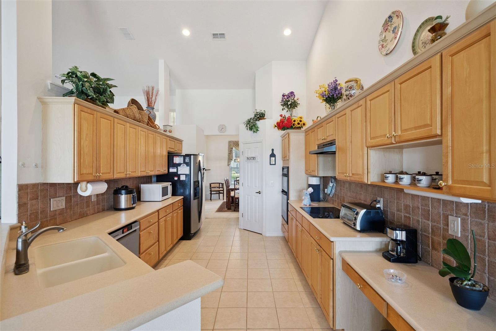 Image 10 of 62 For 1584 Cherry Ridge Drive