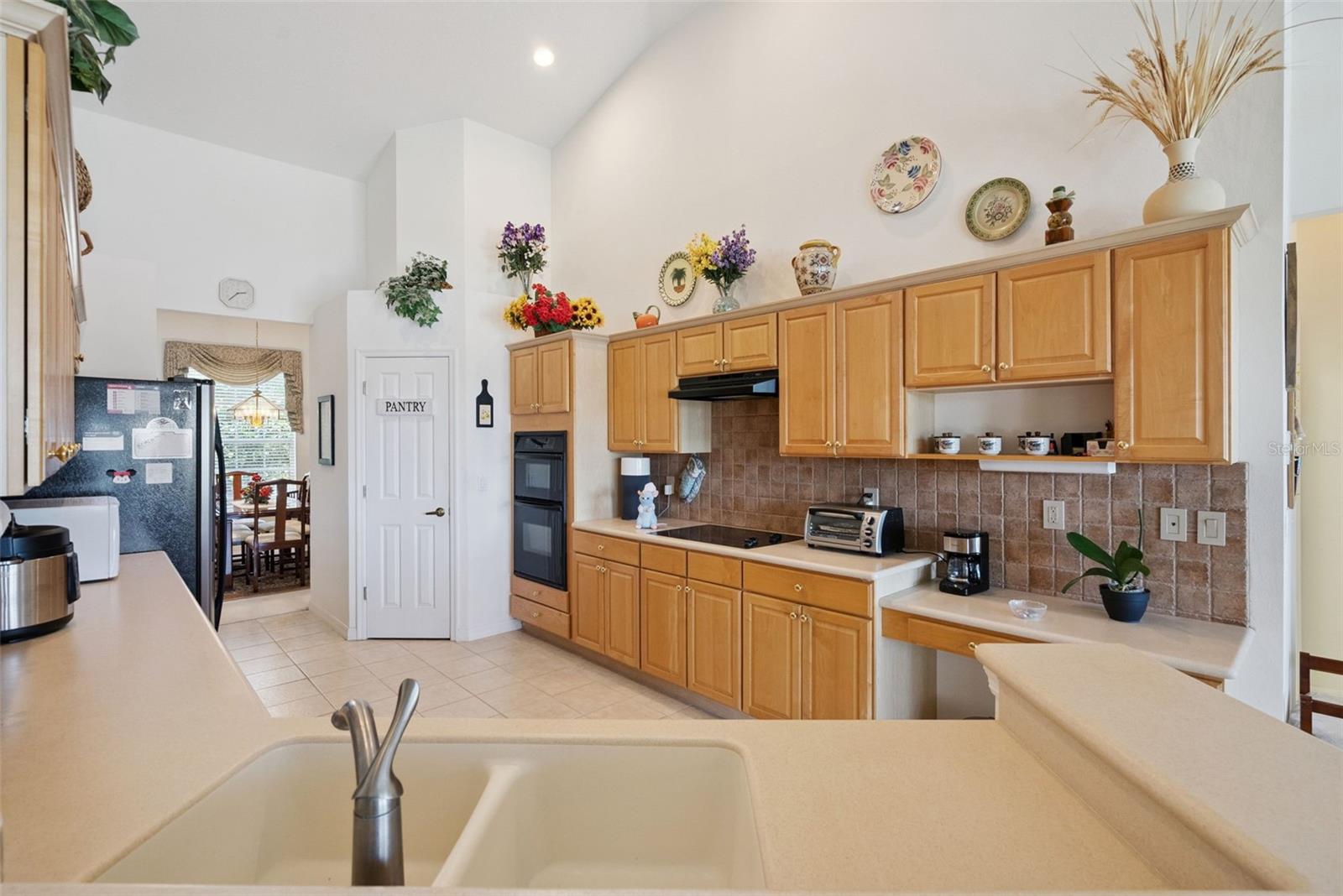 Image 11 of 62 For 1584 Cherry Ridge Drive