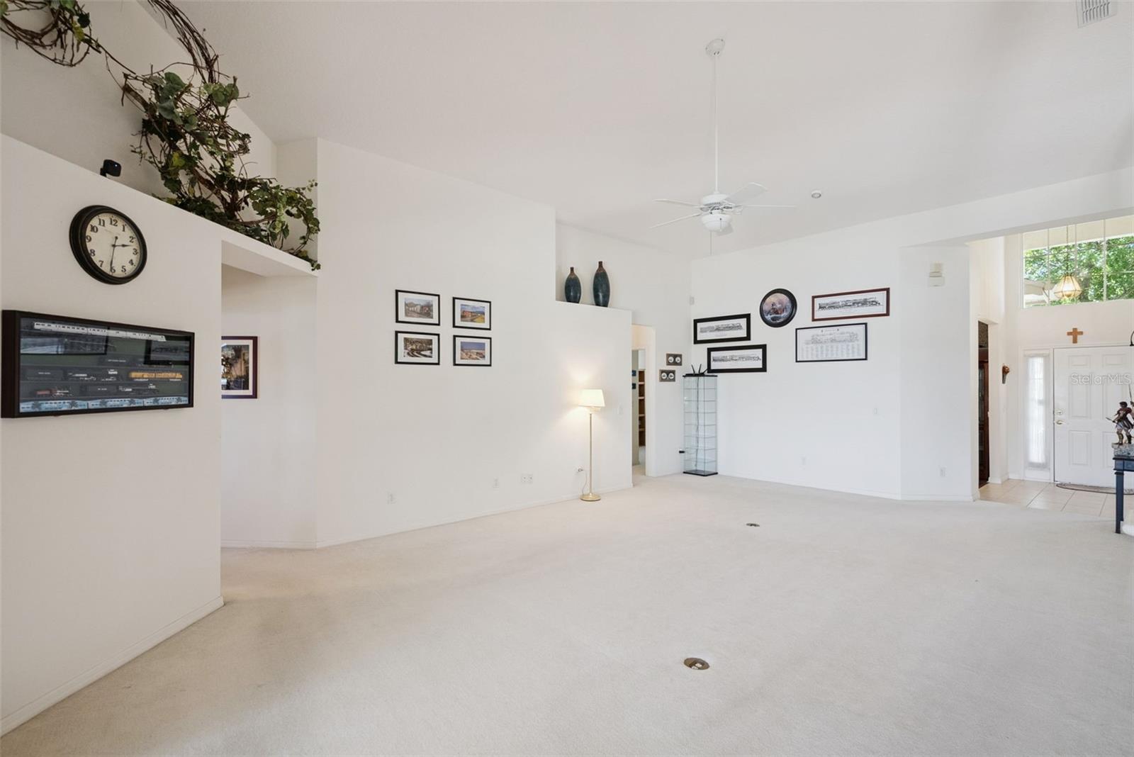 Image 15 of 62 For 1584 Cherry Ridge Drive