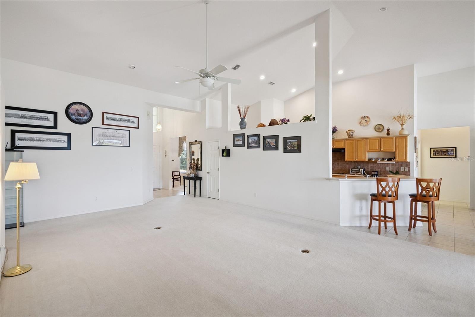 Image 19 of 62 For 1584 Cherry Ridge Drive