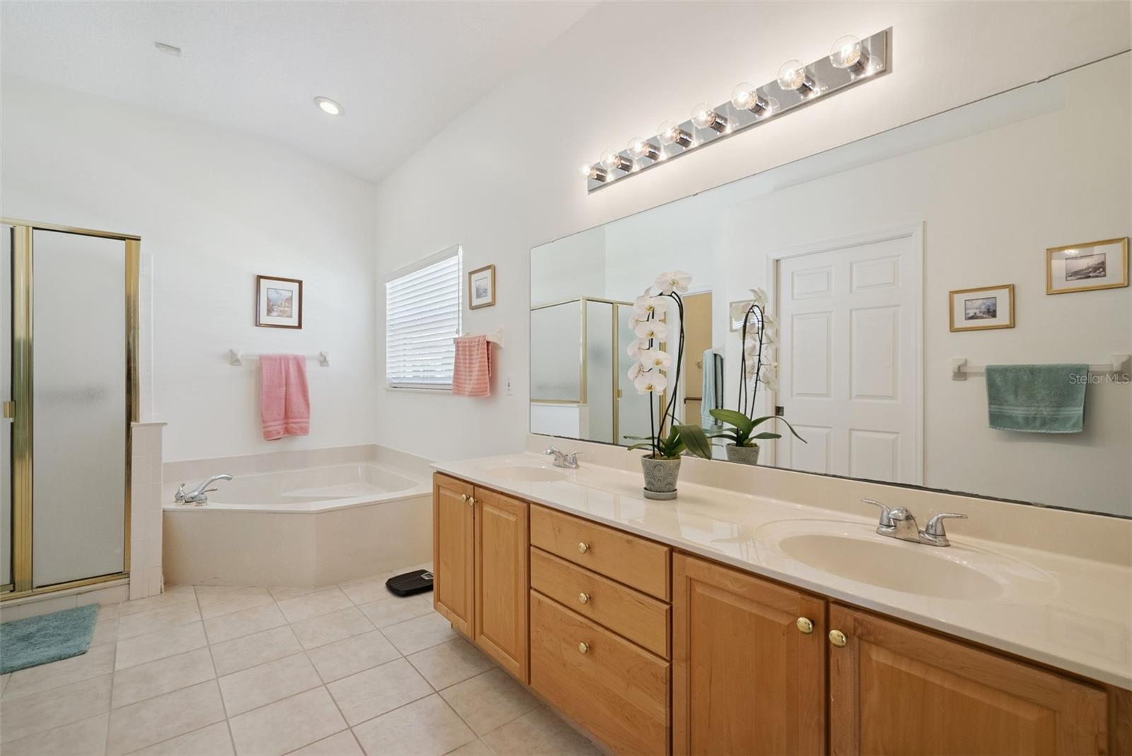 Image 30 of 62 For 1584 Cherry Ridge Drive