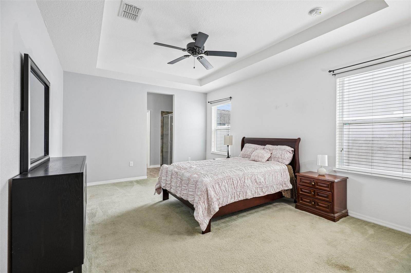 Image 8 of 22 For 954 Revere Avenue