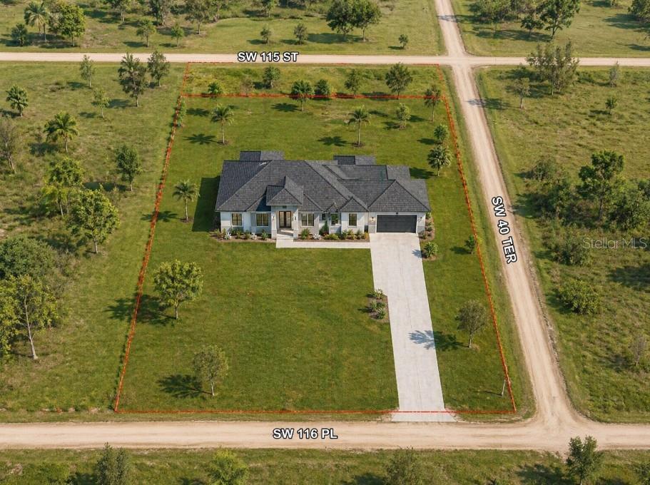 Image 4 of 5 For  15th St  