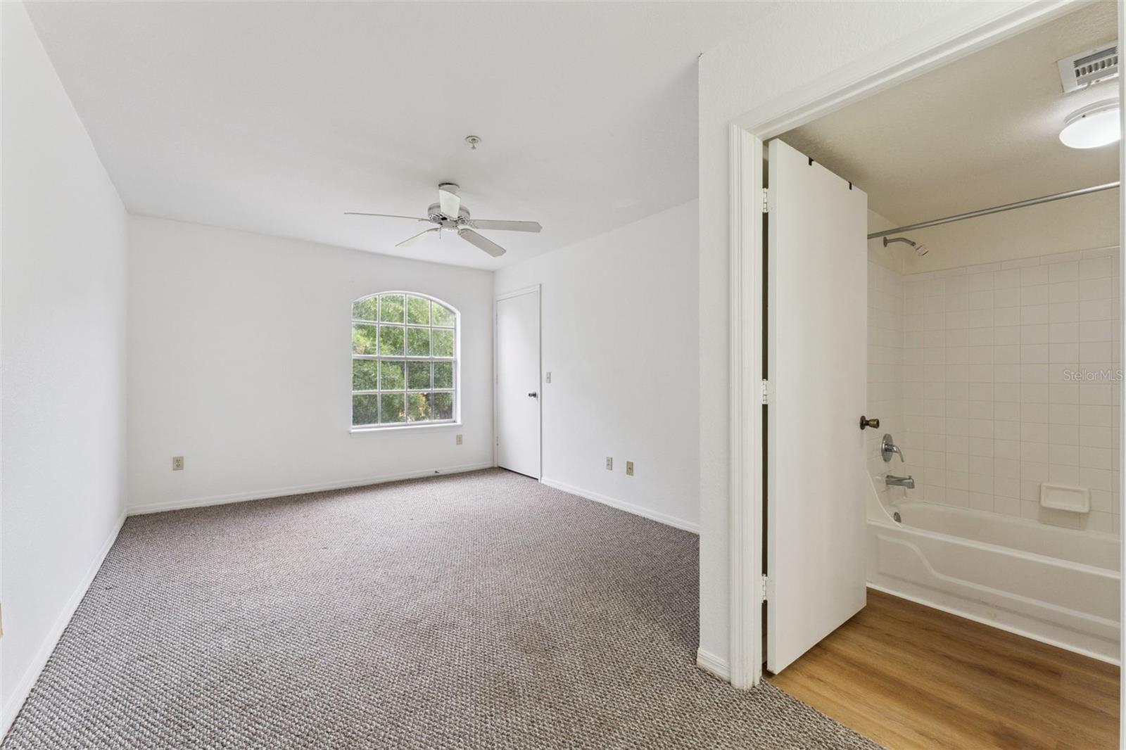 Image 16 of 24 For 7270 Westpointe Boulevard 931