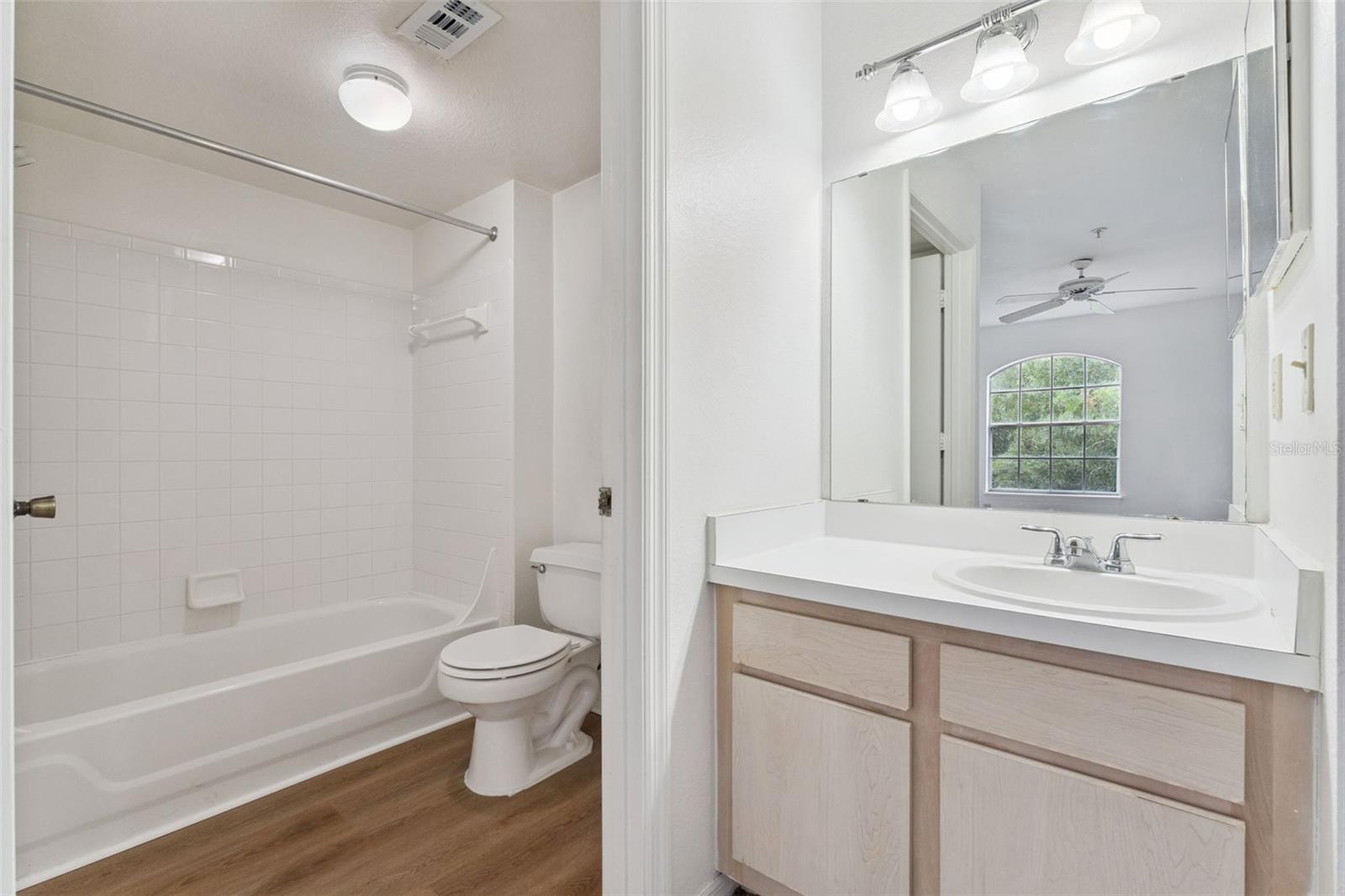 Image 20 of 24 For 7270 Westpointe Boulevard 931