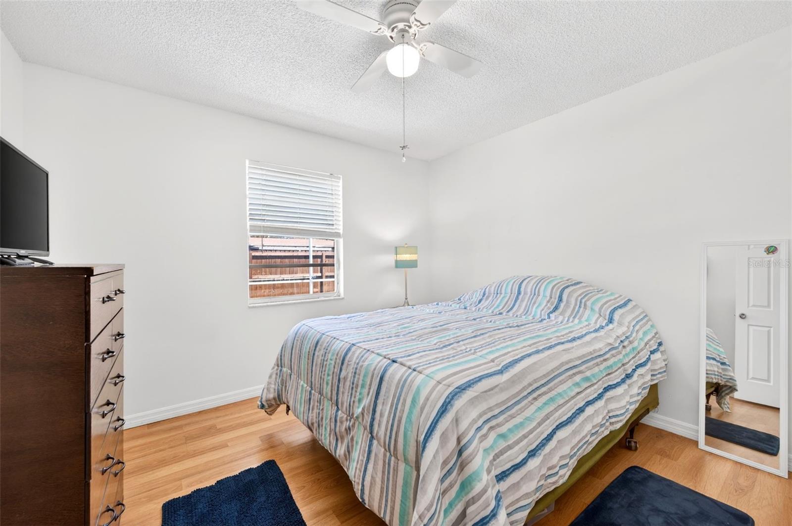 Image 16 of 32 For 250 Perth Avenue