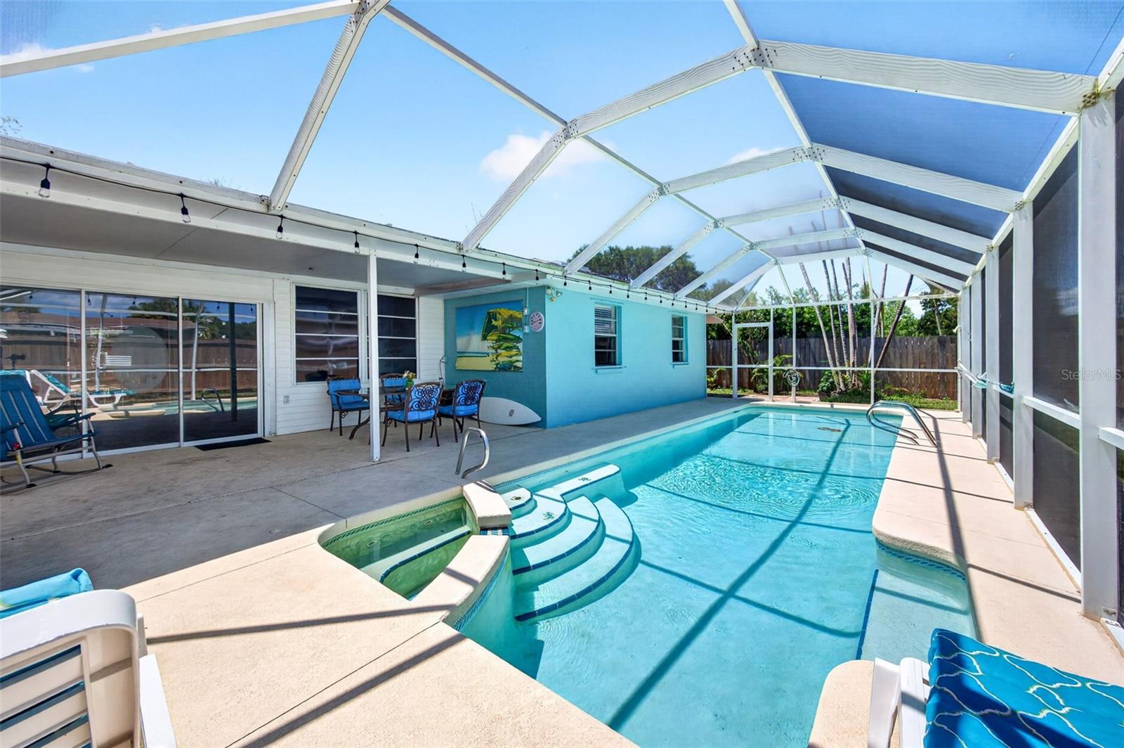 Image 25 of 32 For 250 Perth Avenue