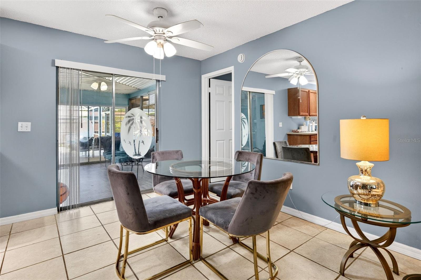 Image 4 of 32 For 250 Perth Avenue