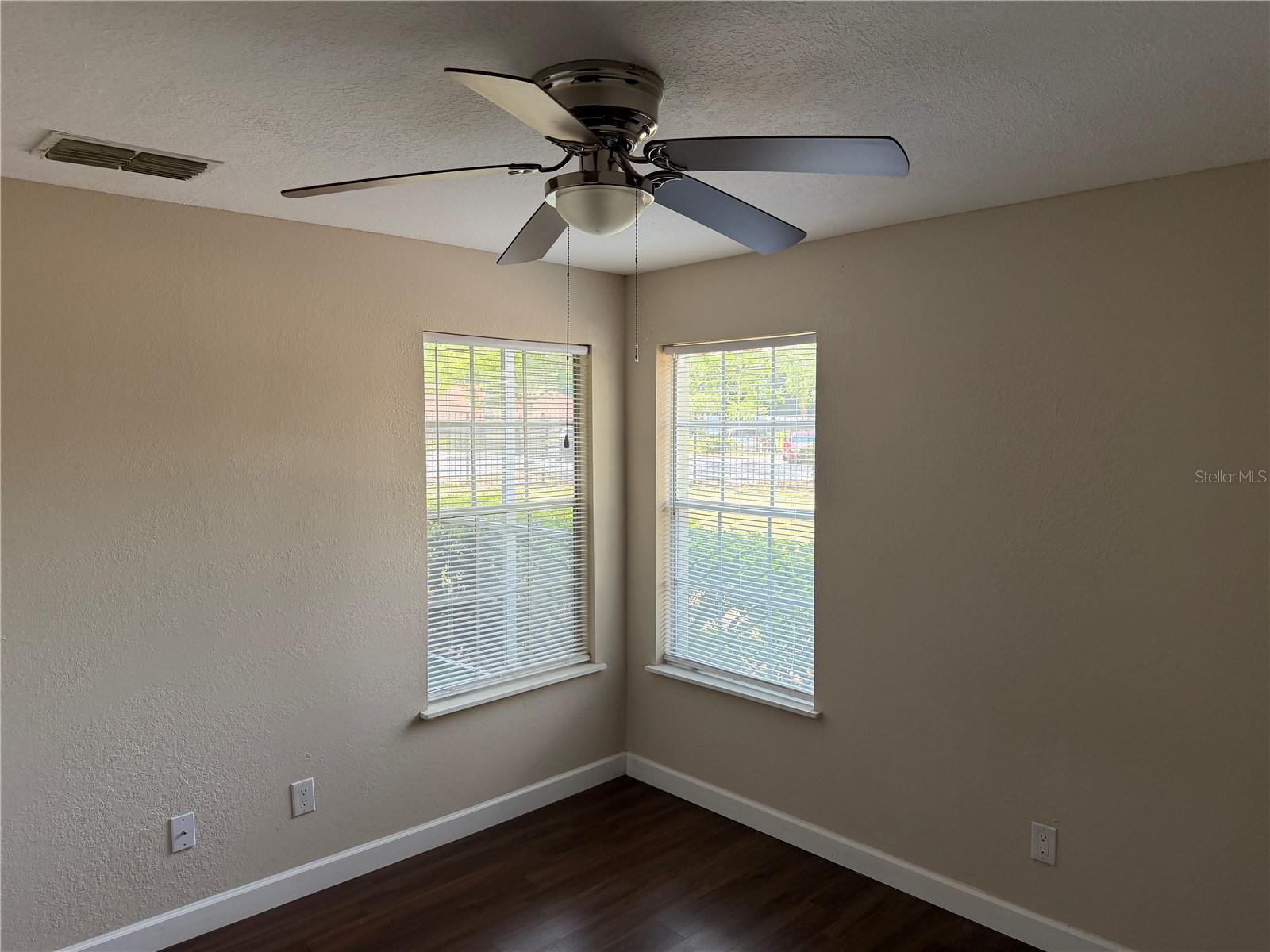 Image 13 of 19 For 6004 Westgate Drive 102
