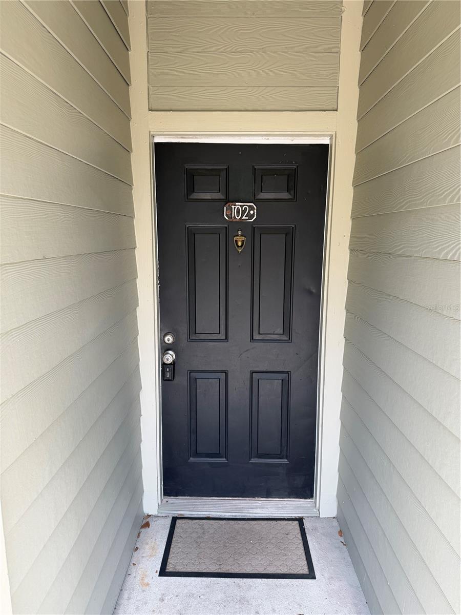 Image 3 of 19 For 6004 Westgate Drive 102