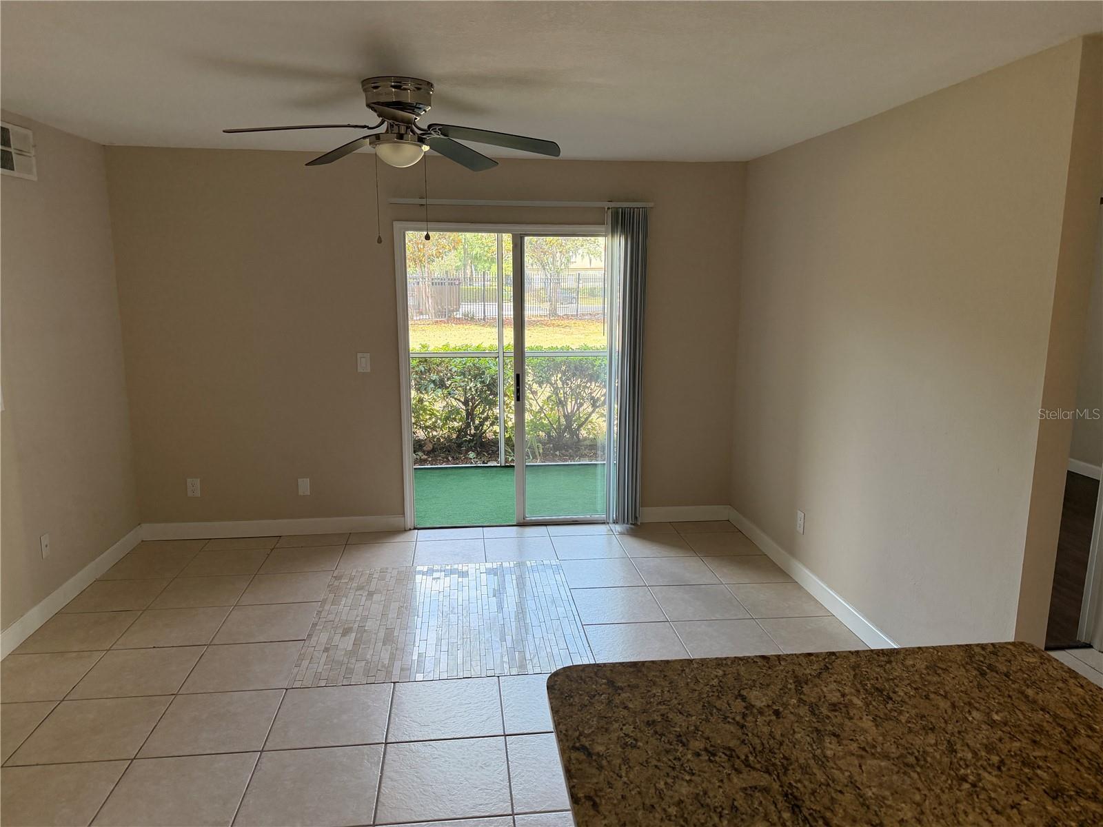 Image 6 of 19 For 6004 Westgate Drive 102