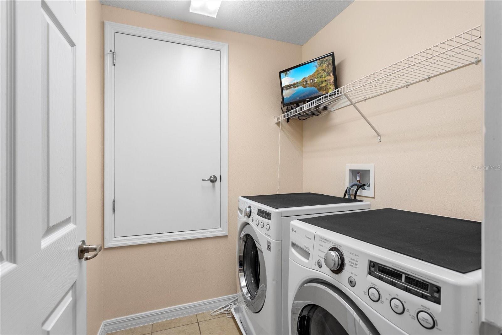 Image 18 of 32 For 3054 Merak Alley