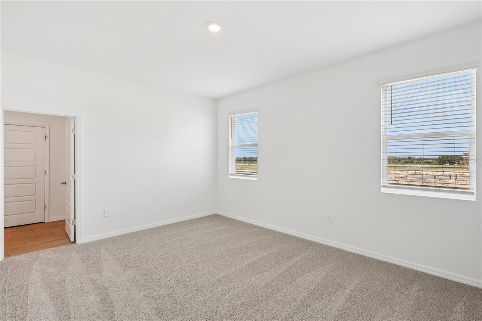 Image 29 of 35 For 4664 Barberry Avenue